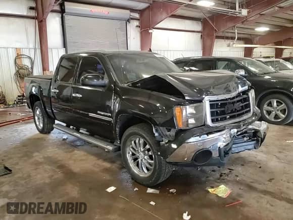 2011 GMC Sierra 1500 SLT z VIN 3GTP2WE30BG145648, wystawiony jako Copart lot #64944385 z przebiegiem 163 782 mil mil oraz Czysty tytuł • Clean title. Historia ofert i sprzedaży dostępna na DreamBid. Obrazek 13.