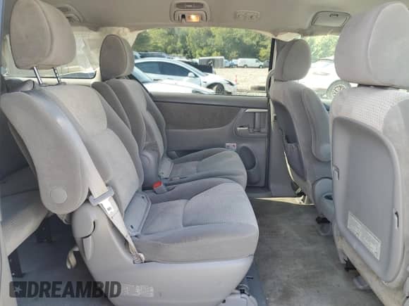 2010 Toyota Sienna CE z VIN 5TDKK4CC4AS329167, wystawiony jako Copart lot #80783565 z przebiegiem 120 600 mil mil oraz Szkoda całkowita • Salvage title. Historia ofert i sprzedaży dostępna na DreamBid. Obrazek 11.