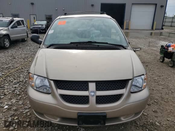 2003 Dodge Caravan Sport with VIN 2D4GP44R43R253281, listed as a Copart auction lot 62052605 with 69,829 mi miles and Non repairable. Bid and sale history available at DreamBid. Image 5.
