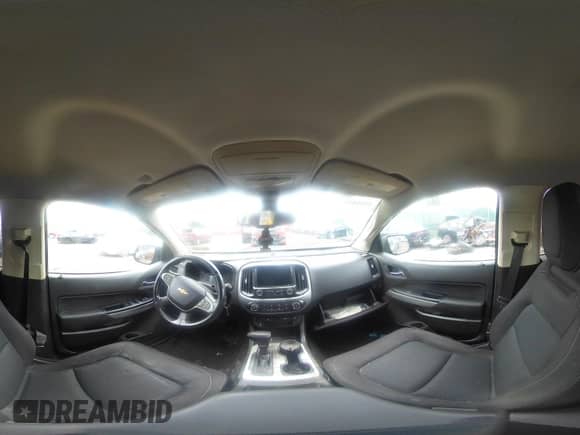 2015 Chevrolet Colorado 2WD LT z VIN 1GCGSBEA2F1217266, wystawiony jako IAAI lot #43018654 z przebiegiem 150 116 mil mil oraz . Historia ofert i sprzedaży dostępna na DreamBid. Obrazek 20.