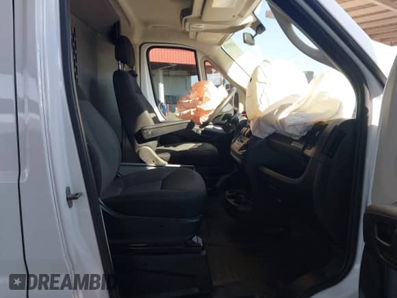 2019 Ram ProMaster Cargo with VIN 3C6TRVAG9KE505807, listed as a IAAI auction lot 42899328 with 148,508 mi miles and . Bid and sale history available at DreamBid. Image 5.