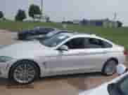 2015 BMW 4 Series 428i xDrive z VIN WBA4A7C51FD415440, wystawiony jako IAAI lot #42378459 z przebiegiem 116 445 mil mil oraz . Historia ofert i sprzedaży dostępna na DreamBid. Obrazek 14.