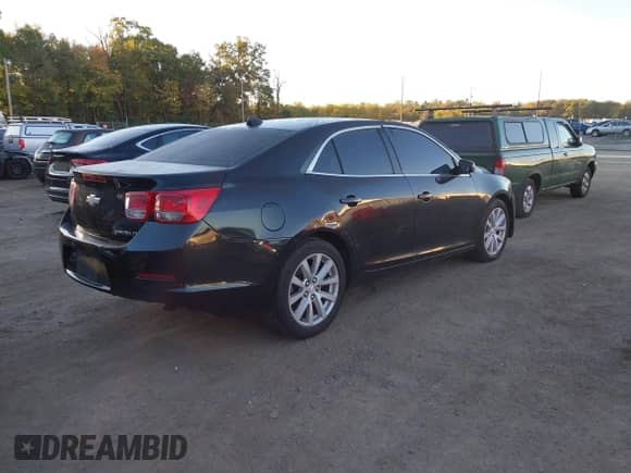 2013 Chevrolet Malibu LT with VIN 1G11E5SA5DF283063, listed as a IAAI auction lot 43472935 with 230,972 mi miles and . Bid and sale history available at DreamBid. Image 4.