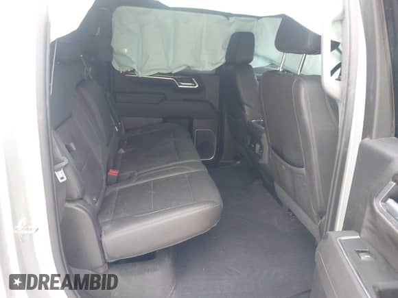 2022 Chevrolet Silverado 1500 RST z VIN 1GCUDEET8NZ571342, wystawiony jako IAAI lot #42146604 z przebiegiem 90 957 mil mil oraz . Historia ofert i sprzedaży dostępna na DreamBid. Obrazek 8.
