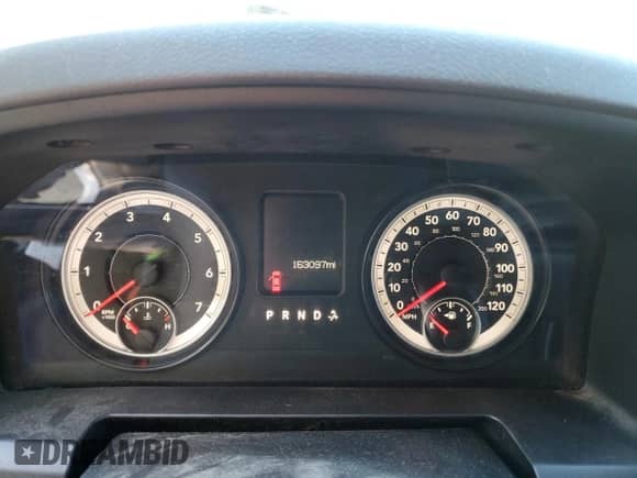 2014 Ram 1500 Express z VIN 1C6RR7FT3ES362155, wystawiony jako Copart lot #84908995 z przebiegiem 163 097 mil mil oraz Czysty tytuł • Clean title. Historia ofert i sprzedaży dostępna na DreamBid. Obrazek 9.