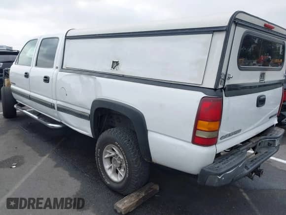 2002 Chevrolet Silverado 2500HD LS с VIN 1GCHC23U02F184540, выставлен на аукционе IAAI как лот 42579987 с пробегом Не указан миль и . История ставок и продаж доступна на DreamBid. Изображение 3.