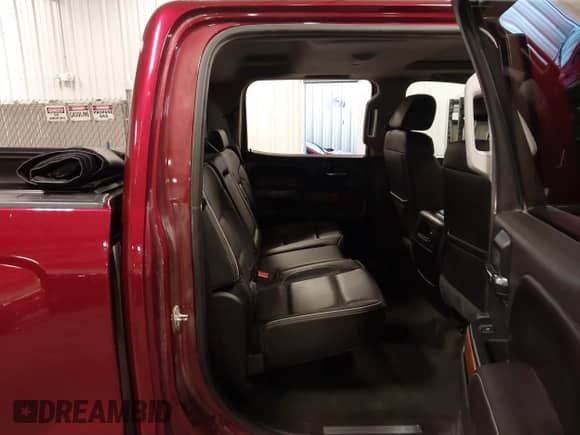 2017 Chevrolet Silverado 1500 High Country с VIN 3GCUKTEC6HG288386, выставлен на аукционе IAAI как лот 43374568 с пробегом 127 254 миль миль и . История ставок и продаж доступна на DreamBid. Изображение 8.