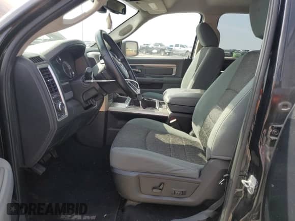 2014 Ram 1500 Big Horn z VIN 1C6RR6GG5ES355333, wystawiony jako Copart lot #55089855 z przebiegiem 154 449 mil mil oraz Czysty tytuł • Clean title. Historia ofert i sprzedaży dostępna na DreamBid. Obrazek 7.