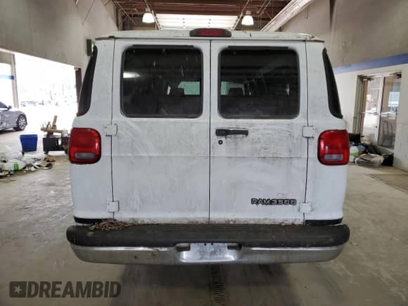 2000 Dodge Passenger with VIN 2B5WB35Z6YK149125, listed as a Copart auction lot 86195464 with 145,882 mi miles and Clean title. Bid and sale history available at DreamBid. Image 6.