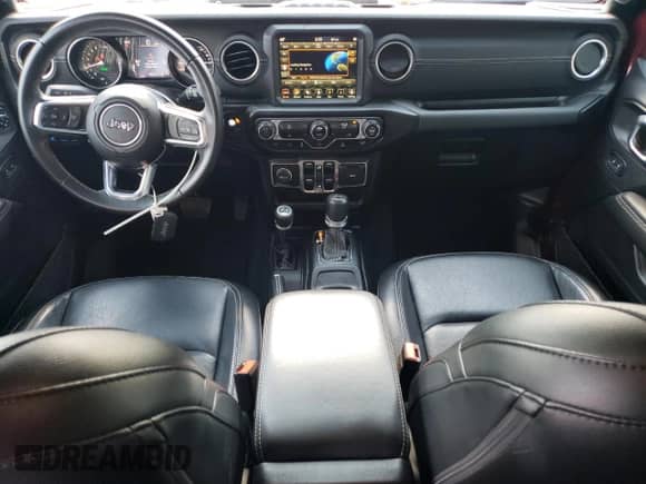 2022 Jeep Wrangler Unlimited Sahara z VIN 1C4JJXP62NW170448, wystawiony jako Copart lot #80797235 z przebiegiem 28 655 mil mil oraz Szkoda całkowita • Salvage title. Historia ofert i sprzedaży dostępna na DreamBid. Obrazek 8.