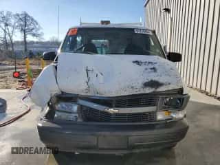 2004 Chevrolet Astro Cargo with VIN 1GCDM19X74B117502, listed as a Copart auction lot 87210454 with Not provided miles and Salvage title. Bid and sale history available at DreamBid. Image 5.