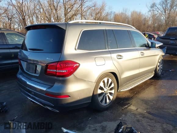 2019 Mercedes-Benz GLS 450 z VIN 4JGDF6EE8KB240066, wystawiony jako IAAI lot #41145325 z przebiegiem 40 977 mil mil oraz . Historia ofert i sprzedaży dostępna na DreamBid. Obrazek 4.