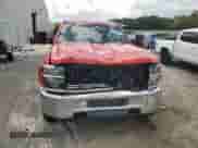 2018 Chevrolet Silverado 2500HD Work Truck z VIN 1GC2KUEG0JZ291807, wystawiony jako Copart lot #84658995 z przebiegiem 188 019 mil mil oraz Szkoda całkowita • Salvage title. Historia ofert i sprzedaży dostępna na DreamBid. Obrazek 5.