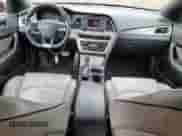 2015 Hyundai Sonata Sport z VIN 5NPE34AB2FH076769, wystawiony jako Copart lot #90493865 z przebiegiem 106 627 mil mil oraz Szkoda całkowita • Salvage title. Historia ofert i sprzedaży dostępna na DreamBid. Obrazek 8.