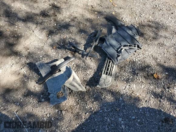 2012 BMW 3 Series 335i xDrive с VIN WBAKF9C50CE859547, выставлен на аукционе Copart как лот 85513595 с пробегом 220 983 миль миль и Списание • Salvage title. История ставок и продаж доступна на DreamBid. Изображение 12.