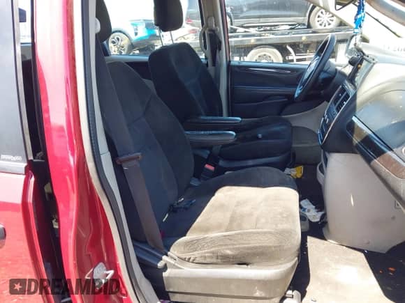 2016 Dodge Grand Caravan SE Plus with VIN 2C4RDGBG3GR108367, listed as a IAAI auction lot 42126602 with 169,221 mi miles and . Bid and sale history available at DreamBid. Image 5.