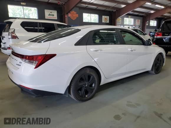 2022 Hyundai Elantra Blue z VIN KMHLM4AJ3NU027849, wystawiony jako Copart lot #68420895 z przebiegiem 184 360 mil mil oraz Czysty tytuł • Clean title. Historia ofert i sprzedaży dostępna na DreamBid. Obrazek 3.