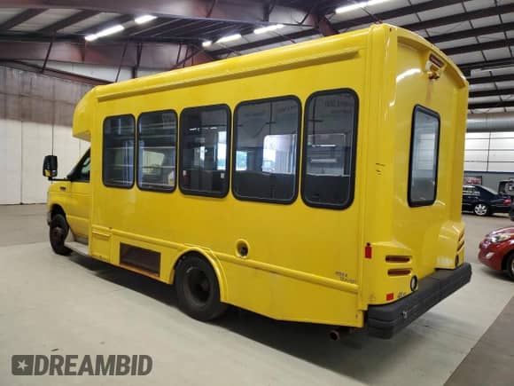 2019 Ford Econoline Cargo с VIN 1FDFE4FS5KDC46030, выставлен на аукционе Copart как лот 81518455 с пробегом 131 491 миль миль и Чистый • Clean title. История ставок и продаж доступна на DreamBid. Изображение 2.