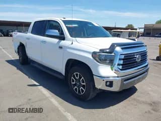 2019 Toyota Tundra SR5 с VIN 5TFAY5F1XKX777791, выставлен на аукционе IAAI как лот 42247734 с пробегом 154 490 миль миль и . История ставок и продаж доступна на DreamBid. Изображение 1.