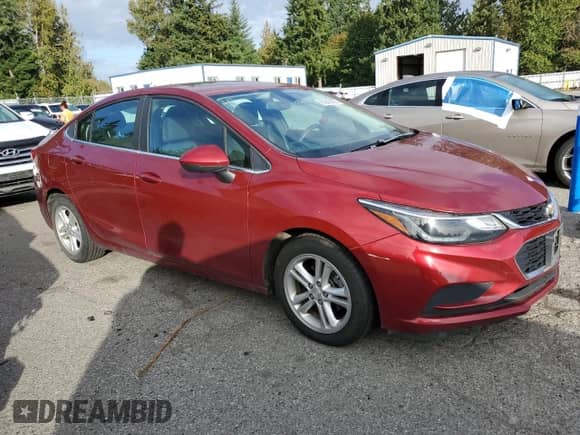 2017 Chevrolet Cruze LT z VIN 1G1BE5SM7H7270264, wystawiony jako Copart lot #85945005 z przebiegiem 181 977 mil mil oraz Czysty tytuł • Clean title. Historia ofert i sprzedaży dostępna na DreamBid. Obrazek 4.