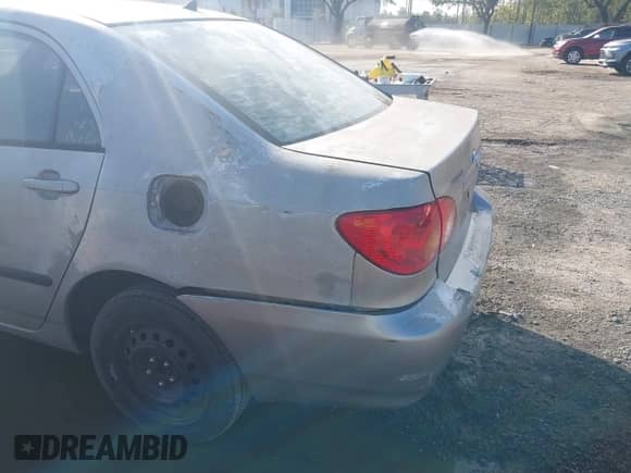 2003 Toyota Corolla LE с VIN 1NXBR32E13Z181336, выставлен на аукционе IAAI как лот 43511986 с пробегом 281 653 миль миль и . История ставок и продаж доступна на DreamBid. Изображение 12.