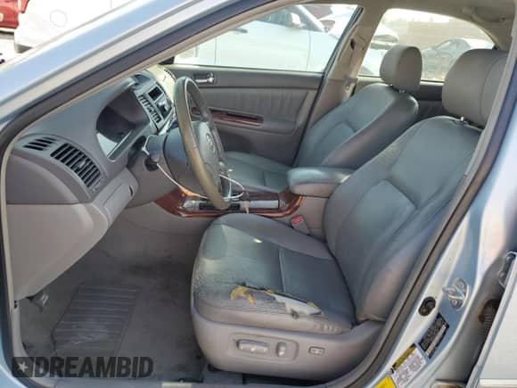 2005 Toyota Camry LE with VIN 4T1BE30K35U538619, listed as a Copart auction lot 84414135 with 198,918 mi miles and Clean title. Bid and sale history available at DreamBid. Image 7.