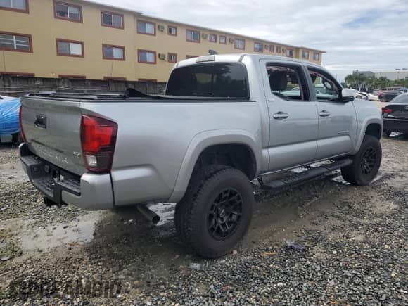 2022 Toyota Tacoma SR5 с VIN 3TMAZ5CN3NM180481, выставлен на аукционе Copart как лот 81331005 с пробегом 31 323 миль миль и Списание • Salvage title. История ставок и продаж доступна на DreamBid. Изображение 3.