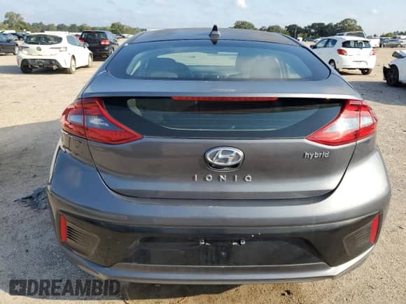 2017 Hyundai Ioniq SEL с VIN KMHC75LC3HU020691, выставлен на аукционе Copart как лот 84435135 с пробегом 128 133 миль миль и Чистый • Clean title. История ставок и продаж доступна на DreamBid. Изображение 6.