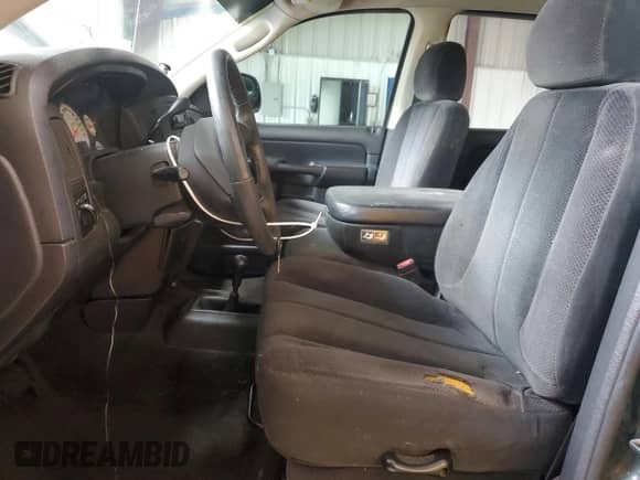 2002 Dodge 1500 with VIN 3D7HU18N32G112213, listed as a Copart auction lot 70945715 with 170,092 mi miles and Salvage title. Bid and sale history available at DreamBid. Image 7.