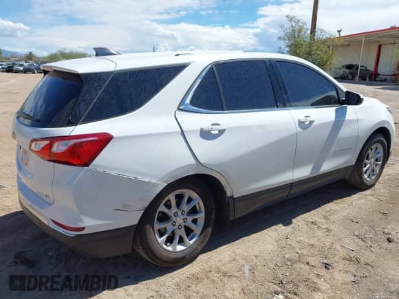 2018 Chevrolet Equinox LT z VIN 3GNAXJEV1JS576479, wystawiony jako IAAI lot #43243177 z przebiegiem 96 317 mil mil oraz . Historia ofert i sprzedaży dostępna na DreamBid. Obrazek 6.