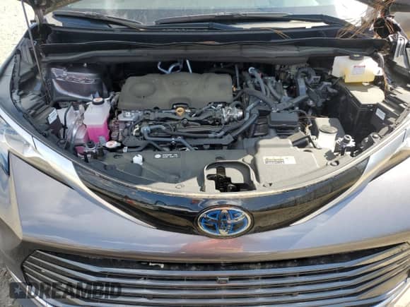 2022 Toyota Sienna Platinum с VIN 5TDERKECXNS117289, выставлен на аукционе Copart как лот 53491924 с пробегом 7 675 миль миль и Списание • Salvage title. История ставок и продаж доступна на DreamBid. Изображение 11.