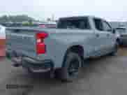 2024 Chevrolet Silverado 1500 Custom Trail Boss z VIN 3GCPDCEK2RG197468, wystawiony jako IAAI lot #42285969 z przebiegiem Nie podano mil oraz . Historia ofert i sprzedaży dostępna na DreamBid. Obrazek 4.