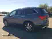 2017 Honda Pilot Touring z VIN 5FNYF6H95HB054723, wystawiony jako Copart lot #84872875 z przebiegiem 127 730 mil mil oraz Szkoda całkowita • Salvage title. Historia ofert i sprzedaży dostępna na DreamBid. Obrazek 2.