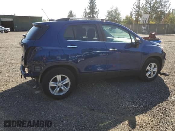 2017 Chevrolet Trax LT with VIN 3GNCJLSB2HL187967, listed as a Copart auction lot 81013005 with 43,138 mi miles and Salvage title. Bid and sale history available at DreamBid. Image 3.