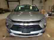 2023 Chevrolet Blazer LT z VIN 3GNKBCR41PS178147, wystawiony jako Copart lot #89576315 z przebiegiem 56 244 mil mil oraz Czysty tytuł • Clean title. Historia ofert i sprzedaży dostępna na DreamBid. Obrazek 5.