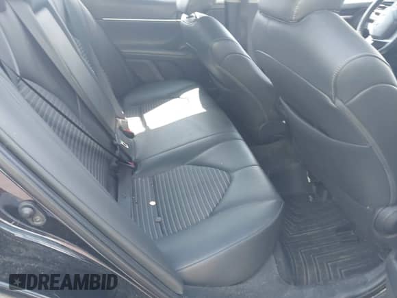 2019 Toyota Camry LE с VIN 4T1B11HK8KU256007, выставлен на аукционе IAAI как лот 42930126 с пробегом 107 264 миль миль и . История ставок и продаж доступна на DreamBid. Изображение 8.