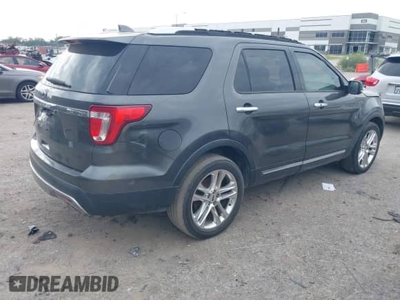 2017 Ford Explorer Limited z VIN 1FM5K7F88HGB70014, wystawiony jako IAAI lot #43334579 z przebiegiem Nie podano mil oraz . Historia ofert i sprzedaży dostępna na DreamBid. Obrazek 4.