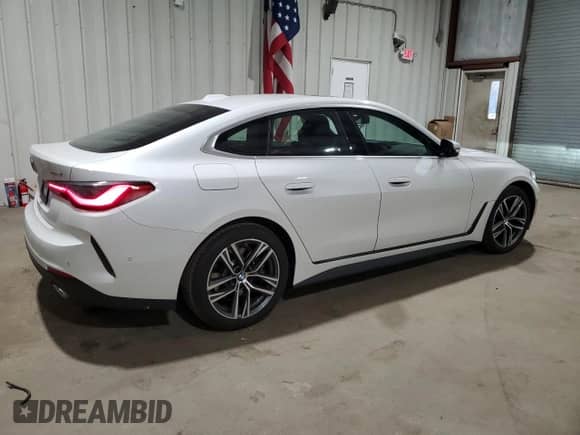 2025 BMW 4 Series 430i xDrive with VIN WBA33FB01SFU24563, listed as a Copart auction lot 46817575 with 2,484 mi miles and Clean title. Bid and sale history available at DreamBid. Image 3.