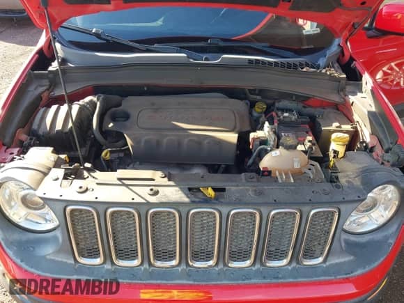 2018 Jeep Renegade Latitude with VIN ZACCJABB3JPG86190, listed as a IAAI auction lot 43011217 with 58,354 mi miles and . Bid and sale history available at DreamBid. Image 10.