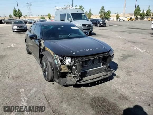 2025 Honda Accord Sport-L with VIN 1HGCY2F75SA043026, listed as a Copart auction lot 70752315 with 8,204 mi miles and Salvage title. Bid and sale history available at DreamBid. Image 13.