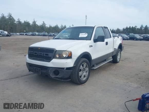 2007 Ford F-150 XLT with VIN 1FTPX04547KC53420, listed as a IAAI auction lot 42064894 with 182,733 mi miles and . Bid and sale history available at DreamBid. Image 2.