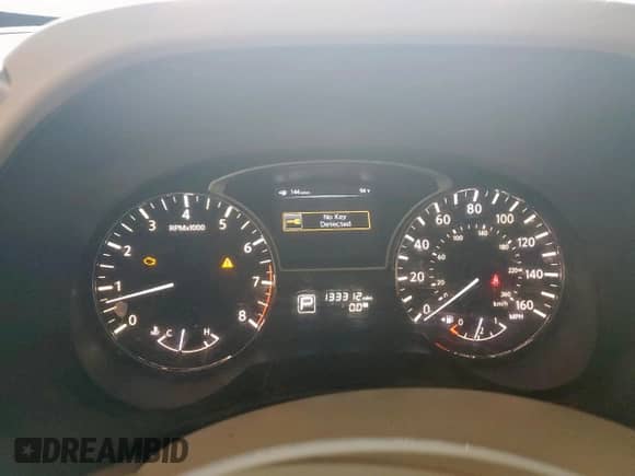 2013 Nissan Pathfinder SV with VIN 5N1AR2MN2DC638973, listed as a Copart auction lot 81759095 with 133,312 mi miles and Clean title. Bid and sale history available at DreamBid. Image 9.