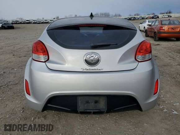 2014 Hyundai Veloster с VIN KMHTC6AD5EU207343, выставлен на аукционе Copart как лот 48344685 с пробегом Не указан миль и На запчасти • Non repairable. История ставок и продаж доступна на DreamBid. Изображение 6.