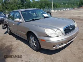 2005 Hyundai Sonata GLS z VIN KMHWF35HX5A209543, wystawiony jako IAAI lot #42582975 z przebiegiem 189 936 mil mil oraz . Historia ofert i sprzedaży dostępna na DreamBid. Obrazek 1.