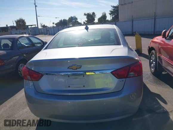2015 Chevrolet Impala LS с VIN 2G11X5SL1F9204205, выставлен на аукционе IAAI как лот 43336878 с пробегом 142 423 миль миль и . История ставок и продаж доступна на DreamBid. Изображение 16.