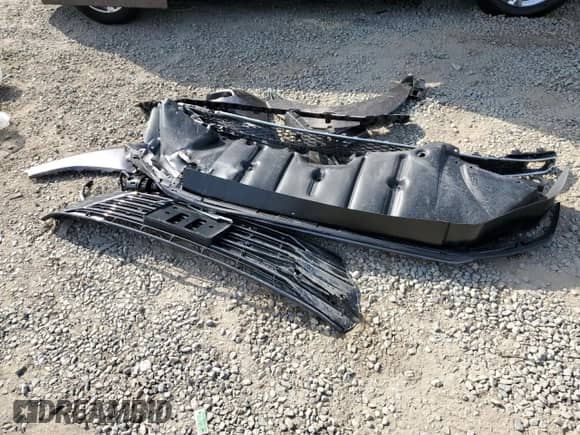 2023 Toyota Sienna Platinum с VIN 5TDESKFC0PS095809, выставлен на аукционе Copart как лот 70377425 с пробегом 4 019 миль миль и Списание • Salvage title. История ставок и продаж доступна на DreamBid. Изображение 13.