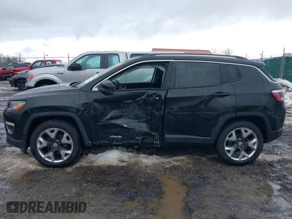 2019 Jeep Compass Limited with VIN 3C4NJCCB2KT667174, listed as a IAAI auction lot 41575606 with 110,995 mi miles and . Bid and sale history available at DreamBid. Image 15.