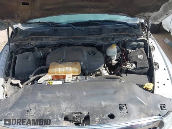 2016 Ram 1500 Tradesman z VIN 1C6RR7KM2GS121544, wystawiony jako IAAI lot #43322819 z przebiegiem 172 458 mil mil oraz . Historia ofert i sprzedaży dostępna na DreamBid. Obrazek 10.