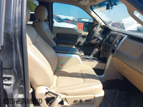 2013 Ford F-150 XL с VIN 1FTFW1CF7DKF24920, выставлен на аукционе IAAI как лот 43413212 с пробегом 272 101 миль миль и . История ставок и продаж доступна на DreamBid. Изображение 5.