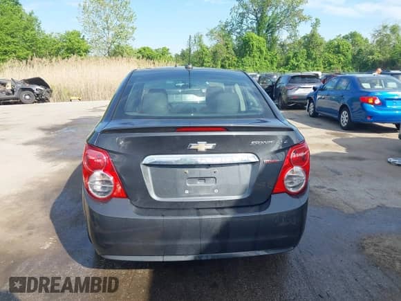 2016 Chevrolet Sonic LTZ с VIN 1G1JE5SB9G4133949, выставлен на аукционе IAAI как лот 42162127 с пробегом 153 782 миль миль и . История ставок и продаж доступна на DreamBid. Изображение 16.